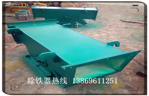 管道除鐵器，管道除鐵器工作原理視頻_遠力管道除鐵器工作原理視頻12000高斯_可定制工作原理_安裝示意圖
